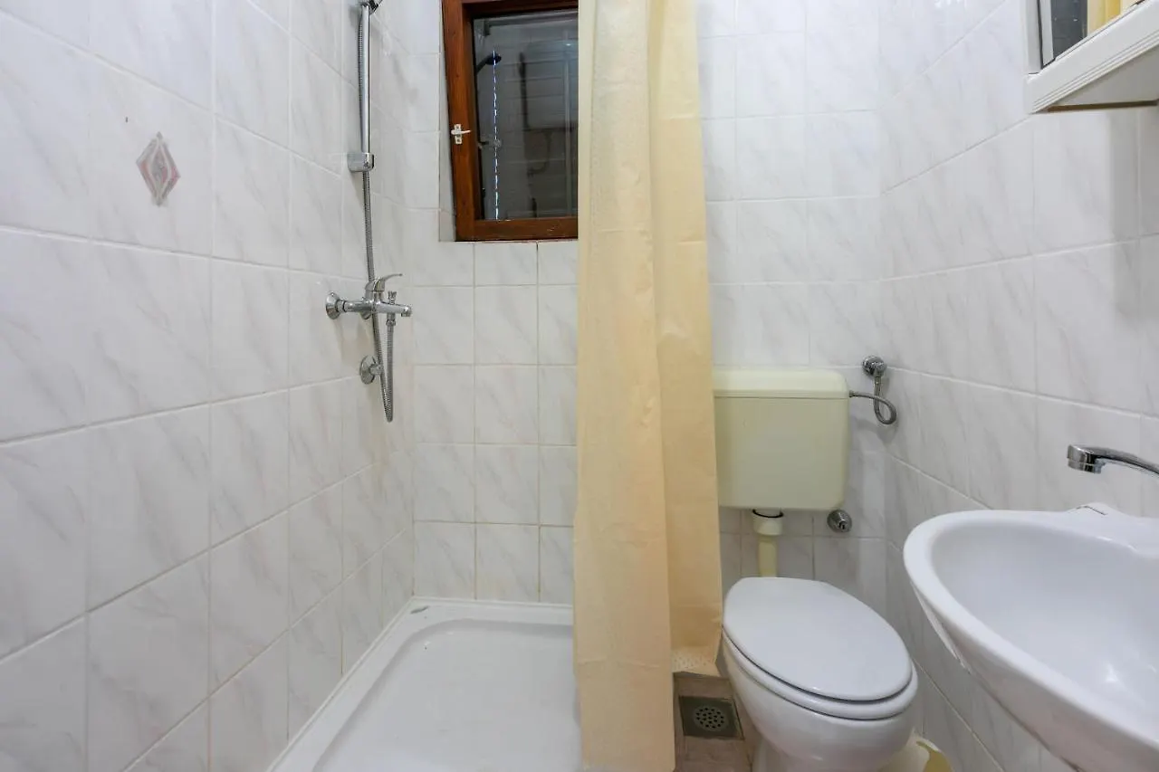 Apartments And Room Ruzica Crikvenica 0*,