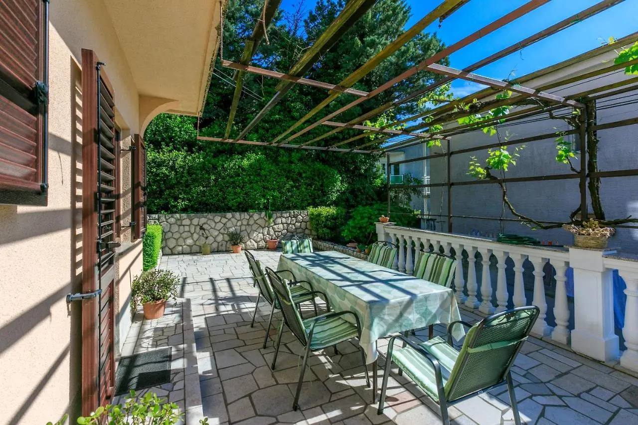 Apartments And Room Ruzica Crikvenica