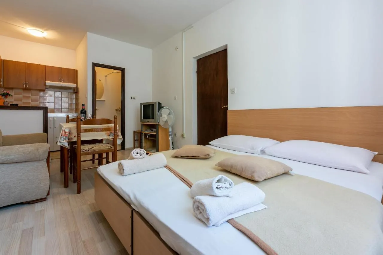 Apartments And Room Ruzica Crikvenica