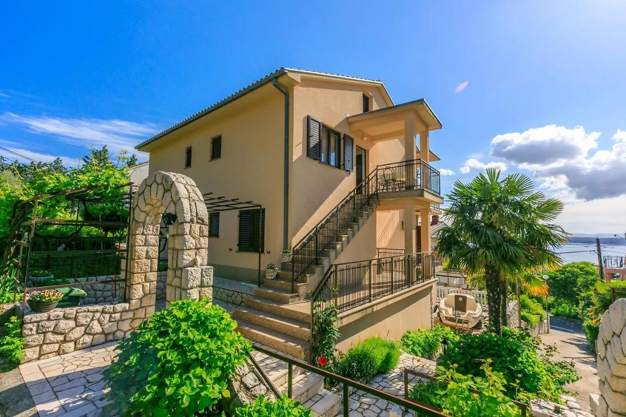 Apartments And Room Ruzica Crikvenica